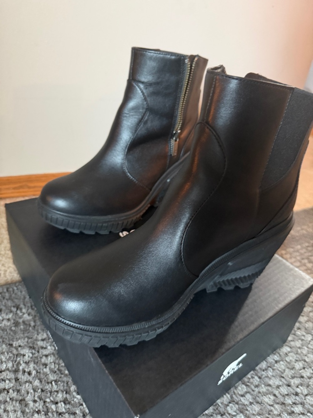 Sorel Black Leather Wedge Ankle Booties with Side Zip